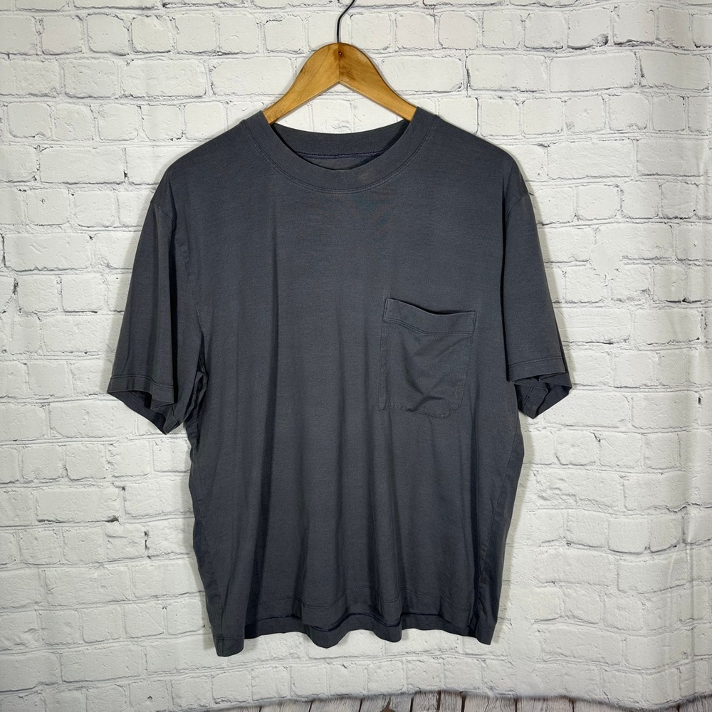 Lululemon Mens Gray Short Sleeve Pocket T-Shirt Crewneck Relaxed Fit Tee XL